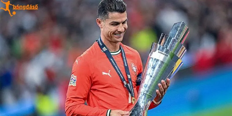 CR7 ghi dấu ấn đặc biệt trong hành trình trên sân cỏ
