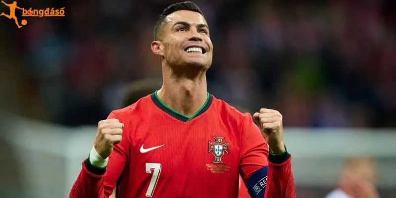 Ronaldo đối mặt với sức nặng của thời gian